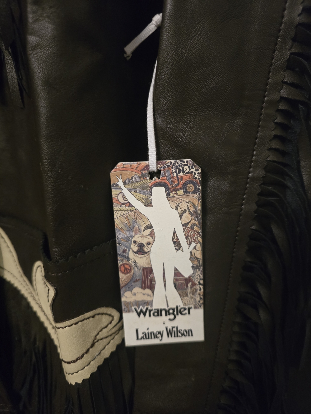 RARE NWT Wrangler Lainey Wilson Dark Brown Leather Fringe Jacket with Cream Yoke - Picture 5 of 7